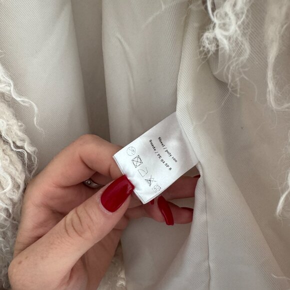 Bowie Bowie - Cream Fur Coat - Picture 3 of 4